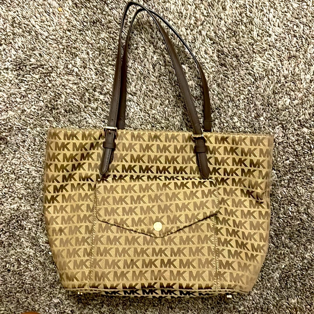 Michael Kors purse